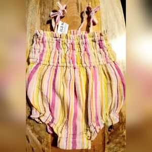 Old navy multicolor pinstriped baby romper, NWT, 6-12m
